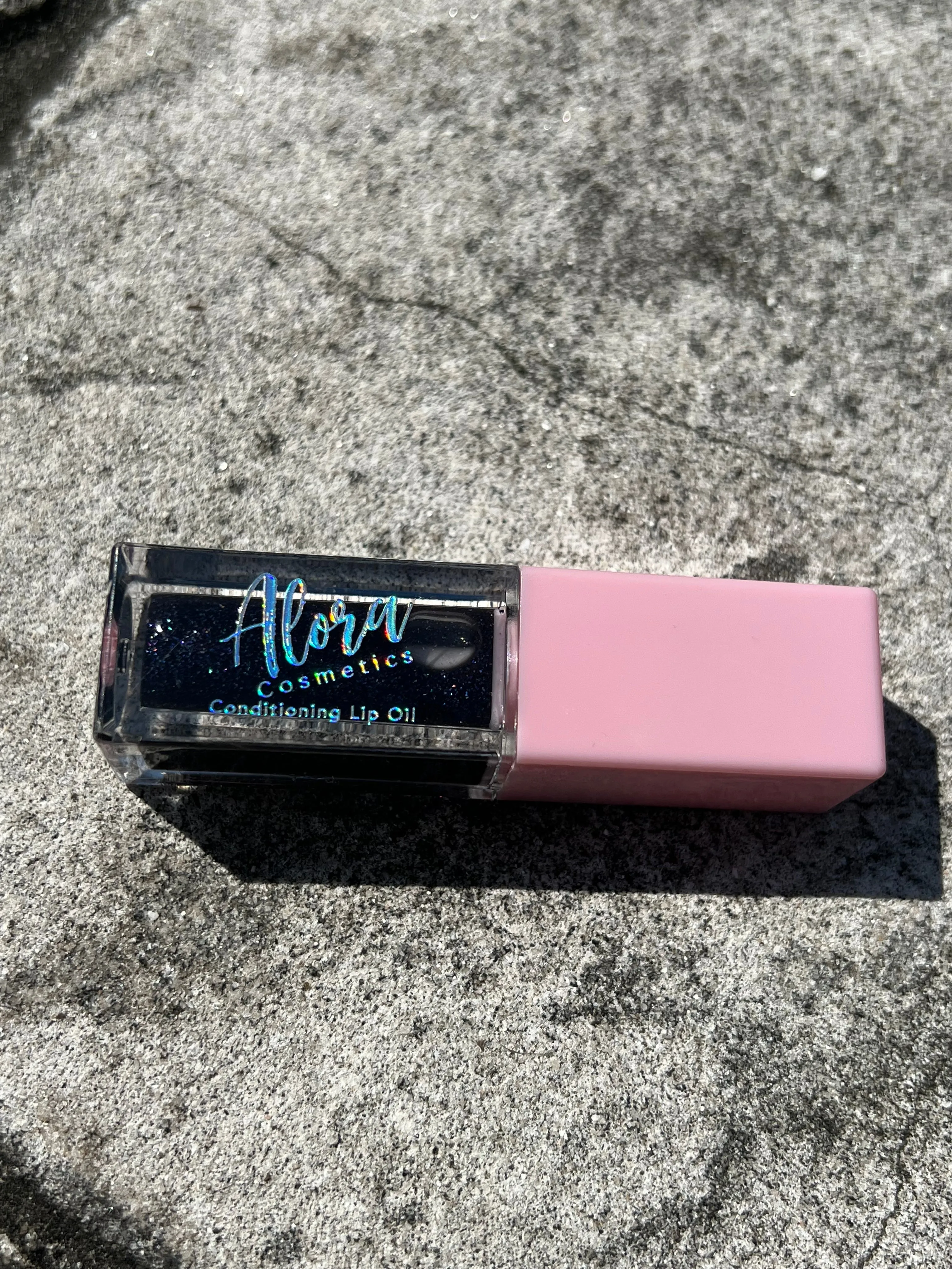 Black Moon Conditioning Lip Oil