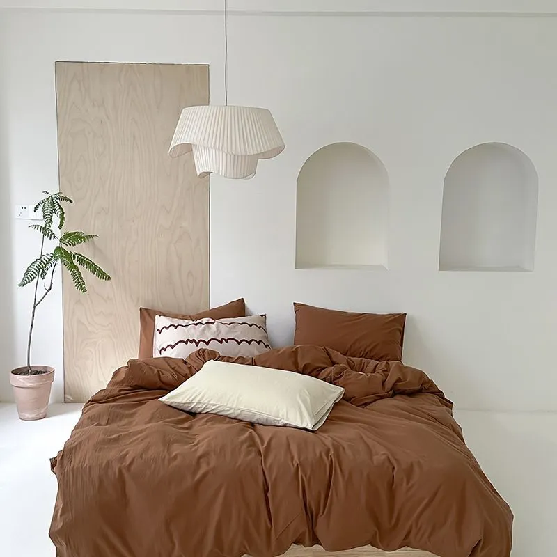 Modern Washed Cotton Bedding Set / Brown