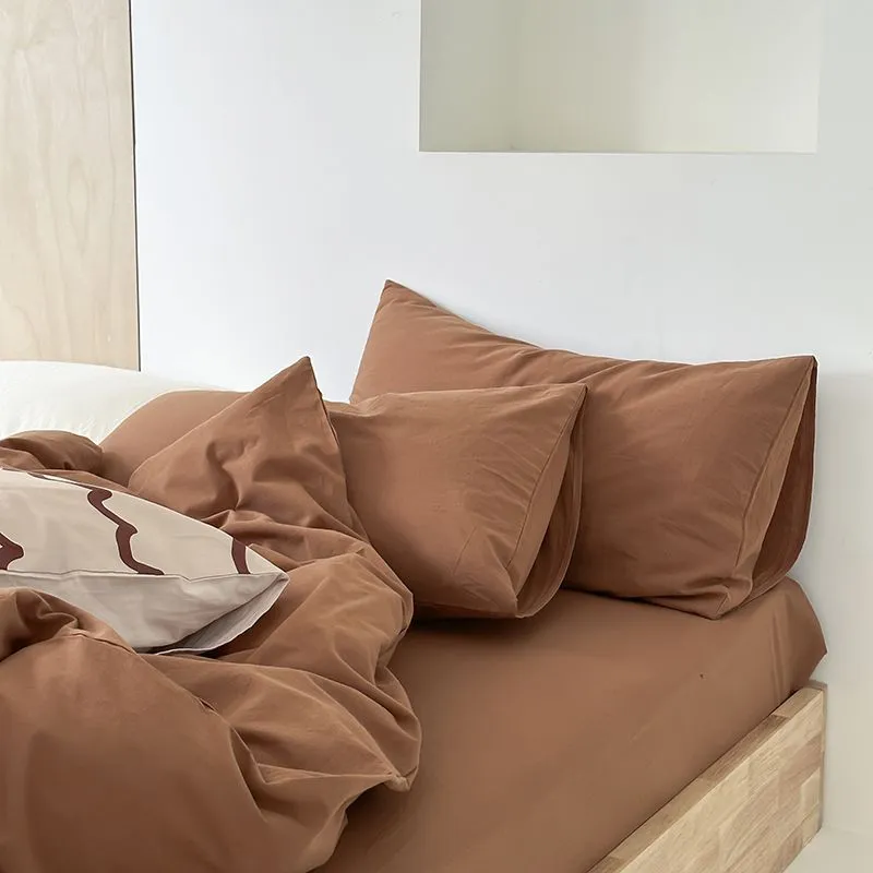 Modern Washed Cotton Bedding Set / Brown